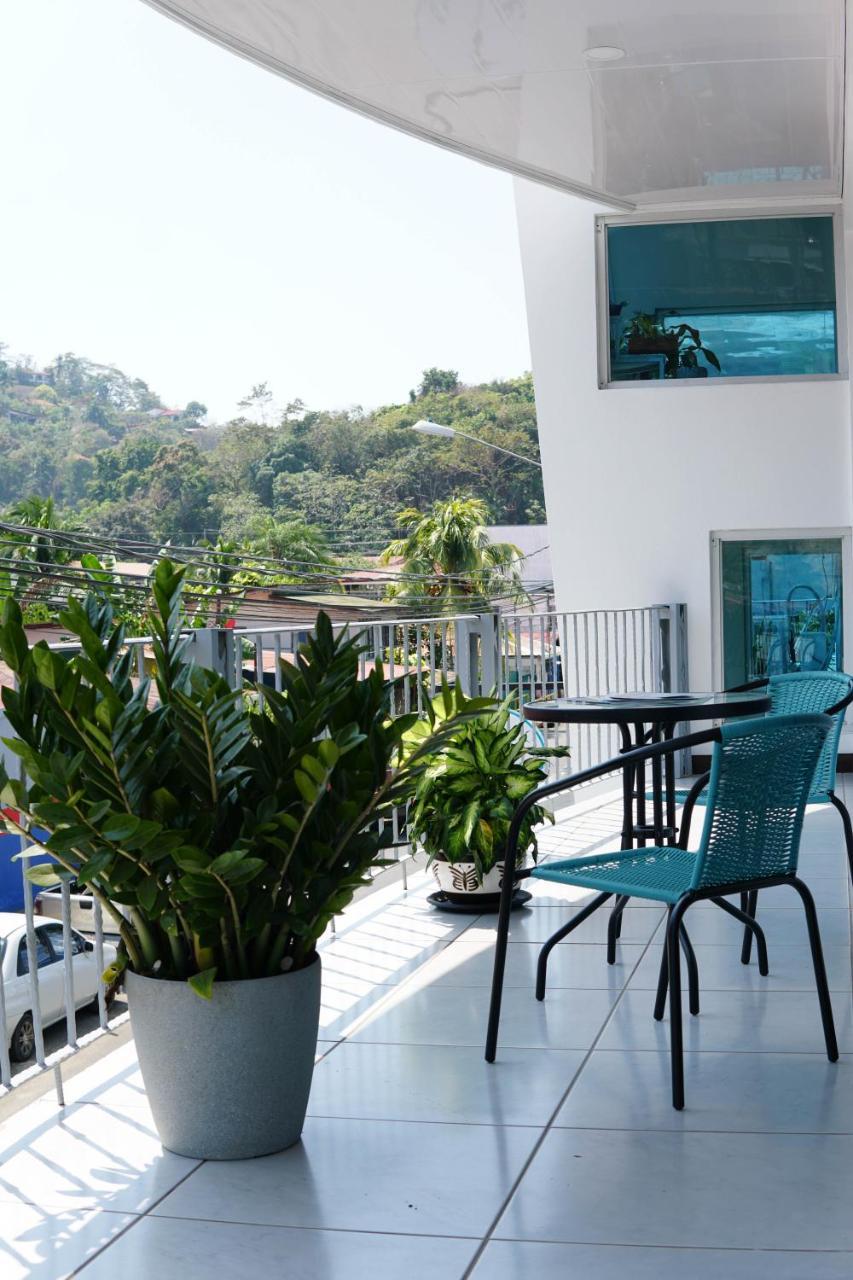 Puerta Del Cielo Quepos Hotel Exterior photo